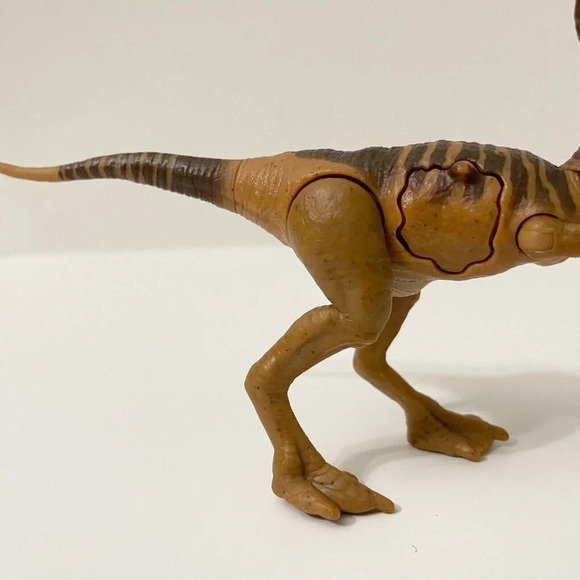 Jurassic World Battle Damage Dinosaur Action Figure - Picture 3 of 16